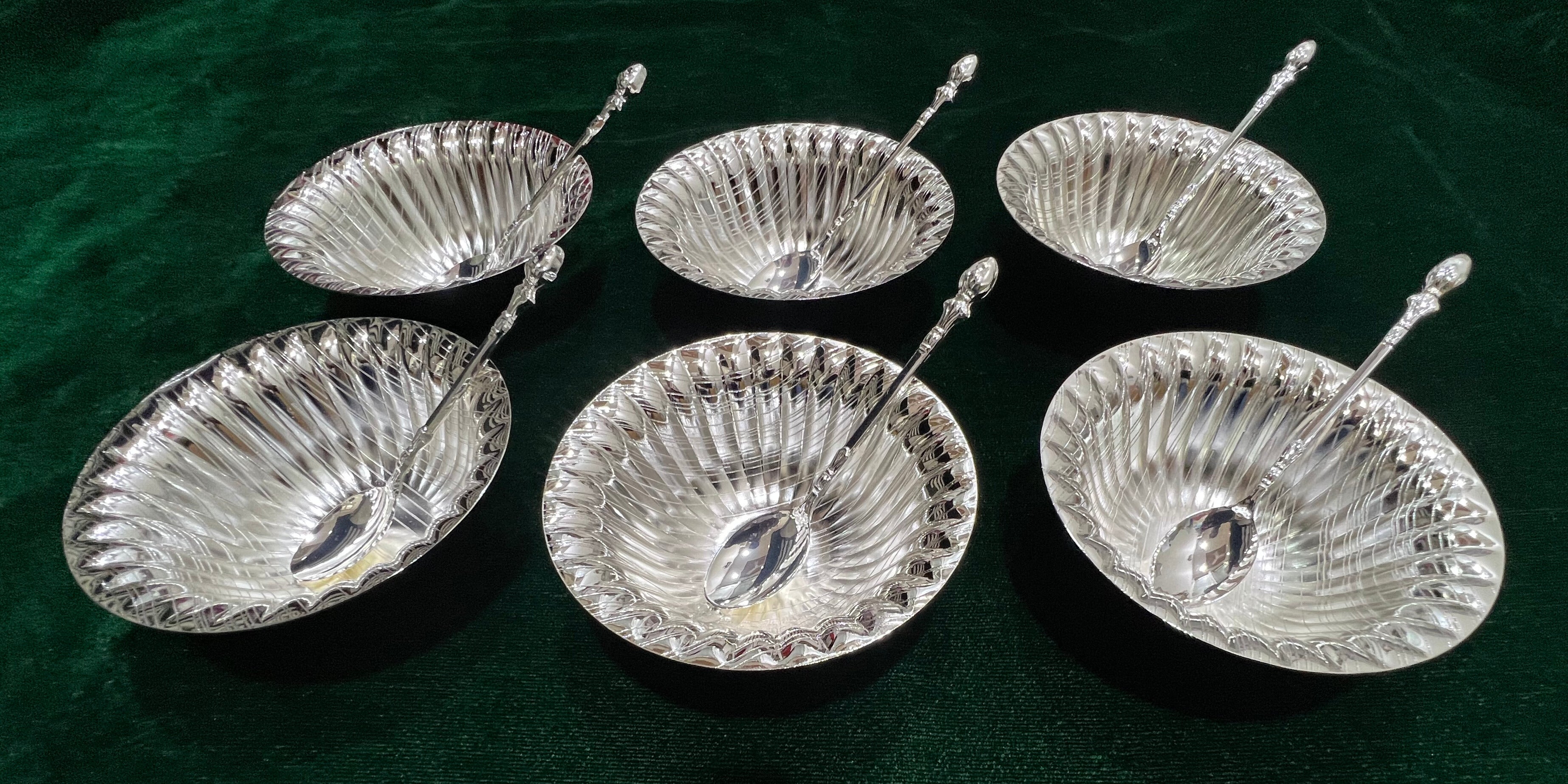 Silver Corporate Gifts - Set of 4 Bowls, Spoons and Tray - GD-102267 | Gift  Dezires